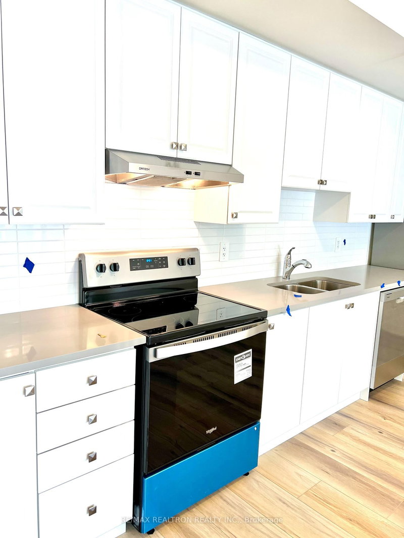 112 - 755 OMEGA Dr, Pickering, L1V 0H1 | Image 2