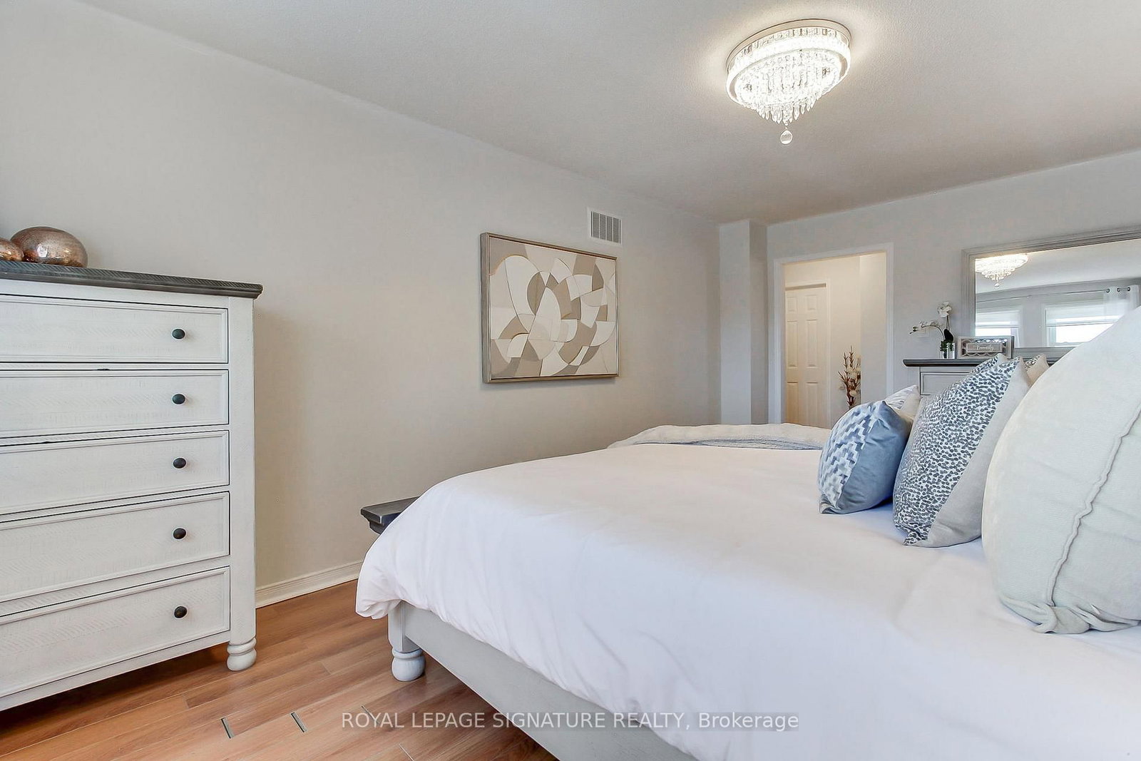 Detached House for sale at 43 Falstaff Crescent, Whitby, Ontario, L1R 1W3 - Rolling Acres - MLS: E13016324