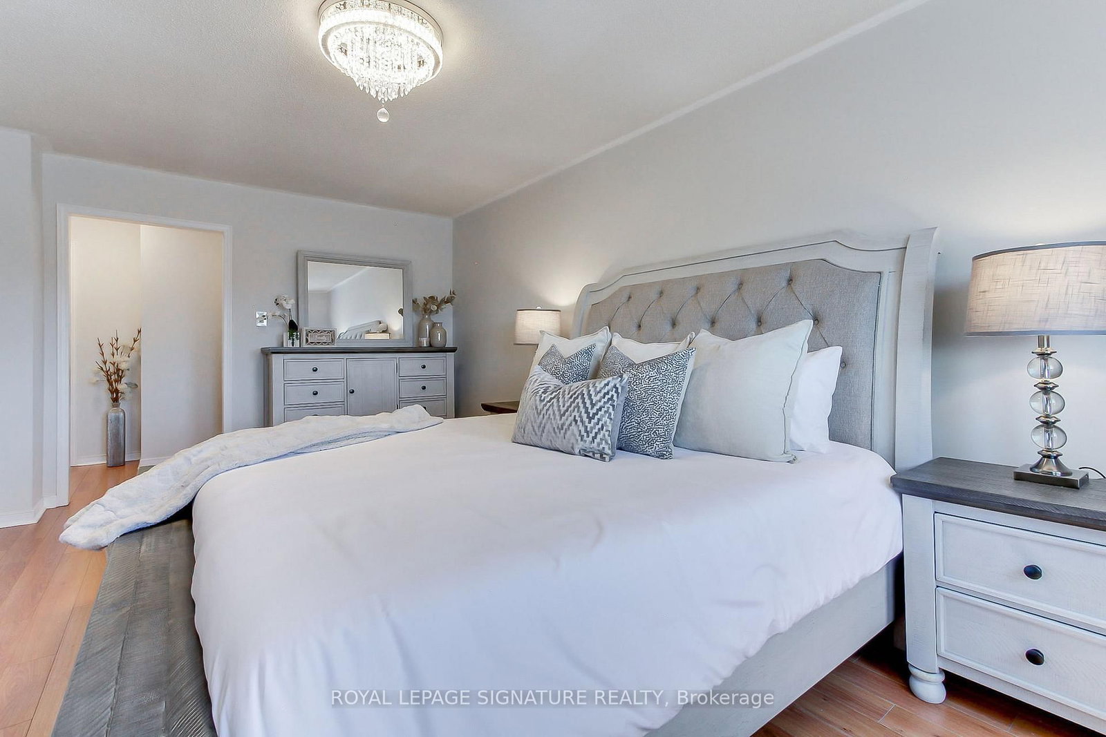 Detached House for sale at 43 Falstaff Crescent, Whitby, Ontario, L1R 1W3 - Rolling Acres - MLS: E13016324