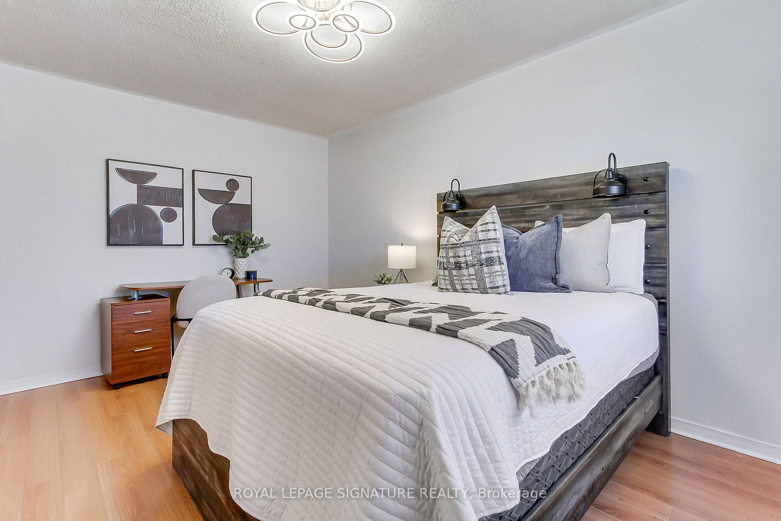 Detached House for sale at 43 Falstaff Crescent, Whitby, Ontario, L1R 1W3 - Rolling Acres - MLS: E13016324