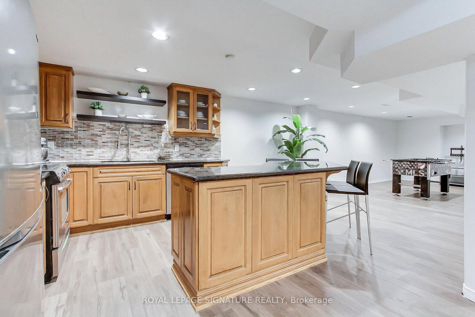 Detached House for sale at 43 Falstaff Crescent, Whitby, Ontario, L1R 1W3 - Rolling Acres - MLS: E13016324