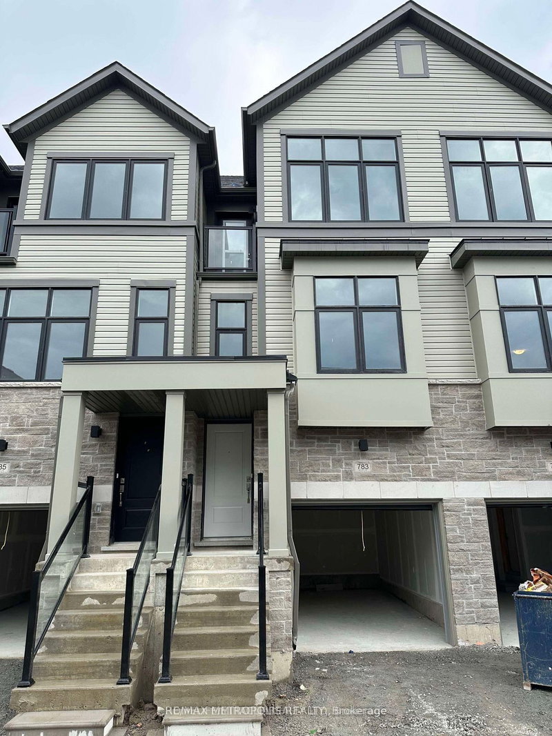 783 Kootenay Path, Oshawa, L1H 0A7 | Image 2