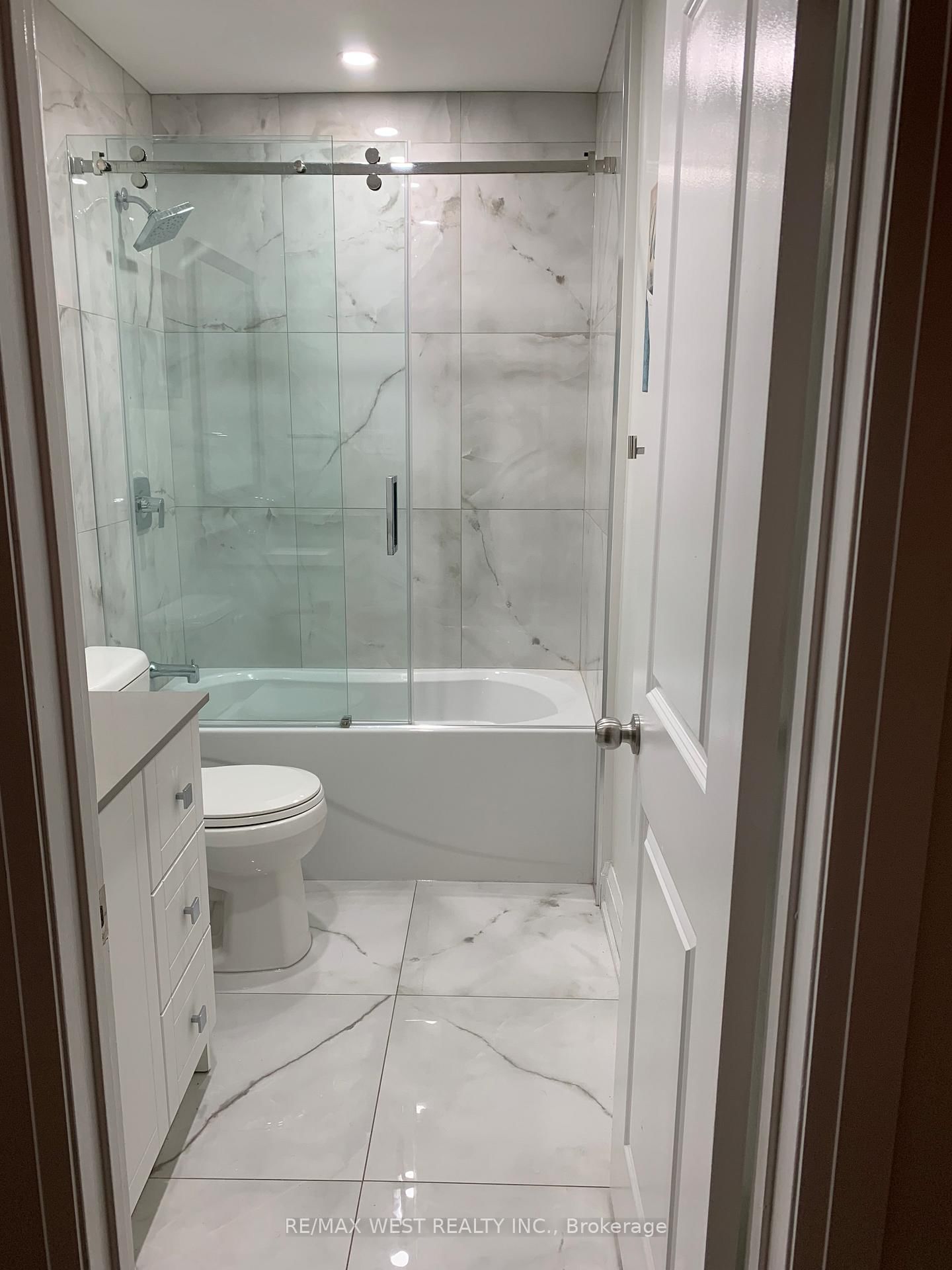 3100 Kingston Road, Unit 14 - Photo 15