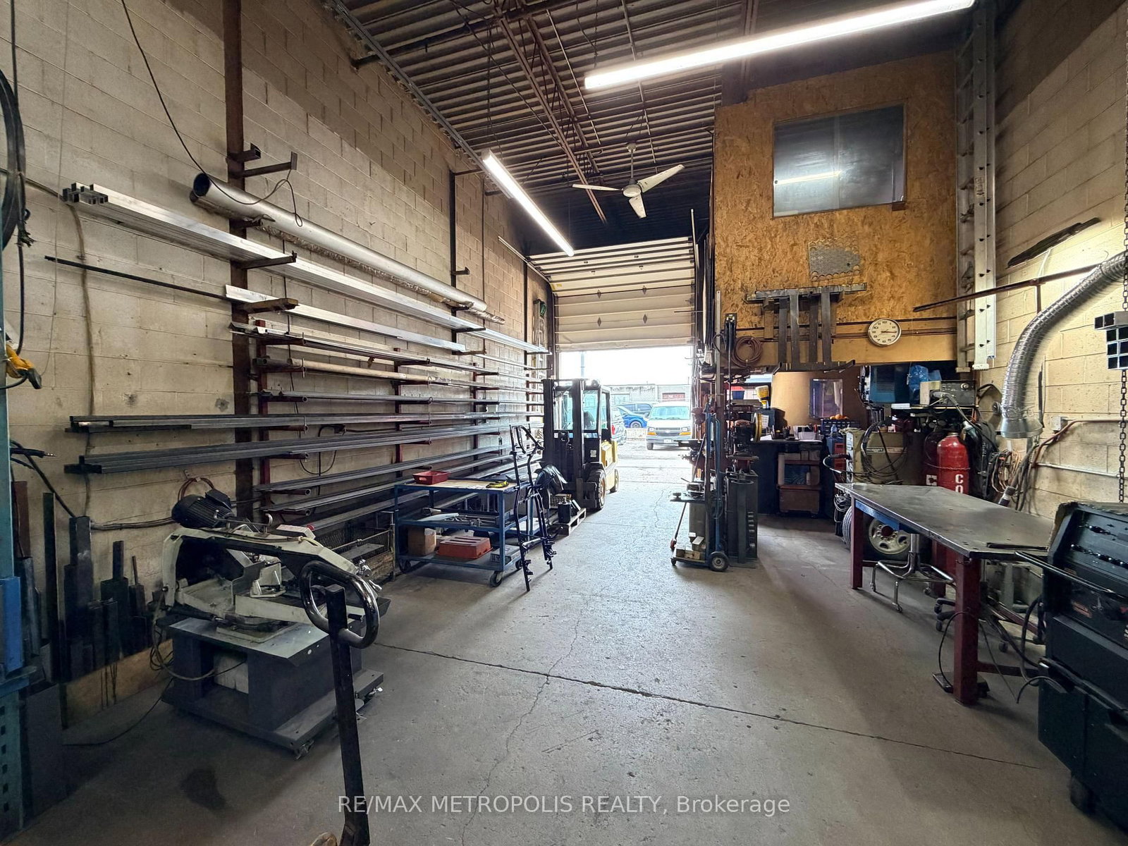 695 Finley Avenue, Unit 3 - Photo 22