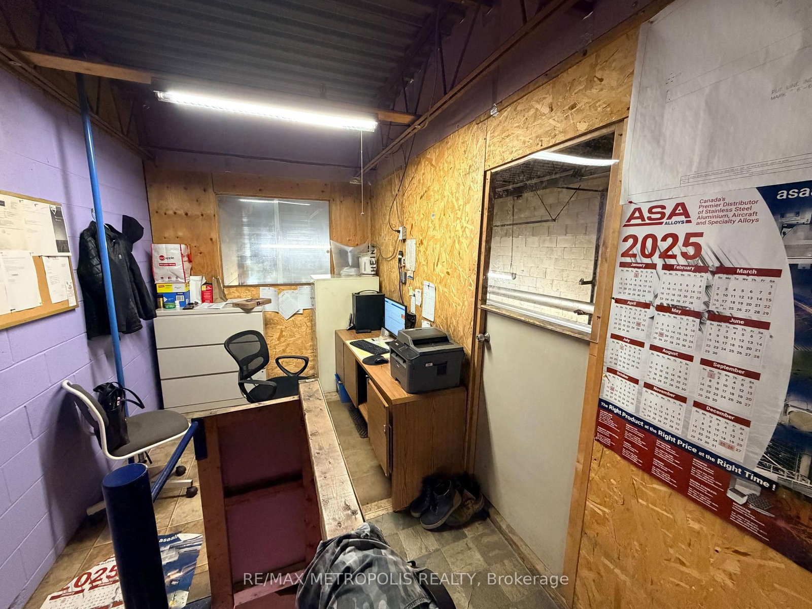 695 Finley Avenue, Unit 3 - Photo 24