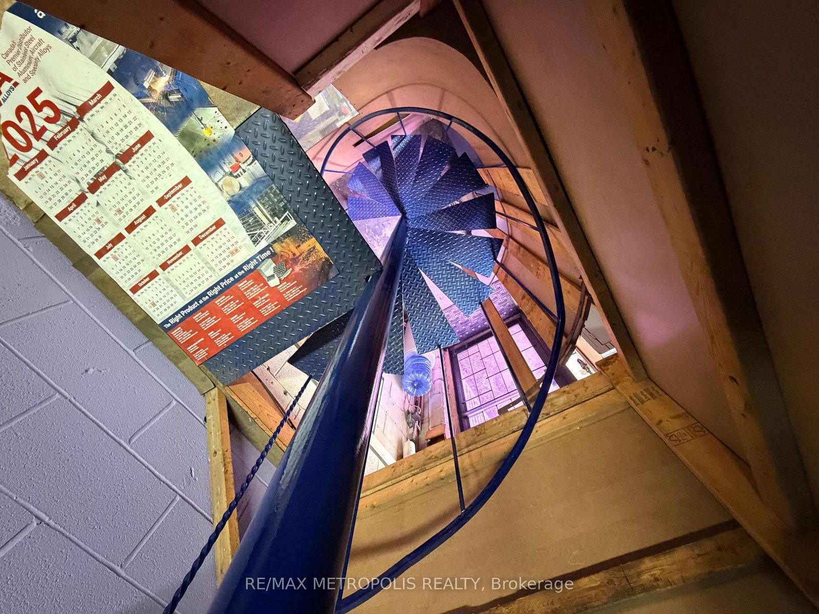 695 Finley Avenue, Unit 3 - Photo 26