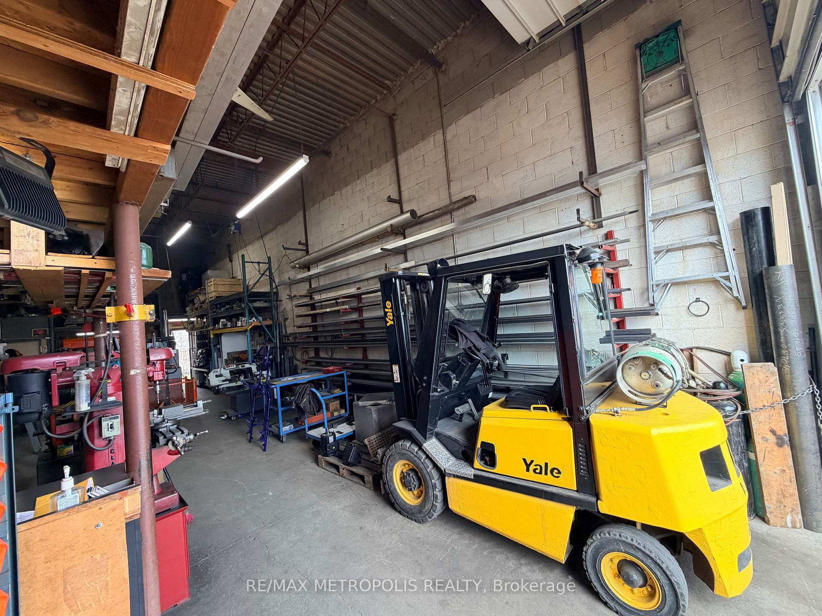 695 Finley Avenue, Unit 3 - Photo 4