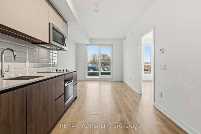 438 - 150 Logan Avenue