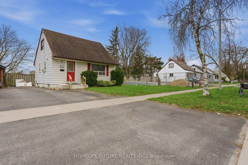 102 Kings Cres, Ajax, L1S 2M7 | Image 2