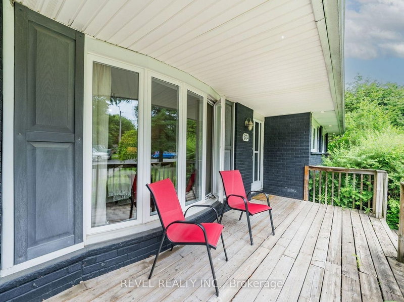 Lower - 674 Roselawn Ave, Oshawa, L1L 1B2 | Image 3