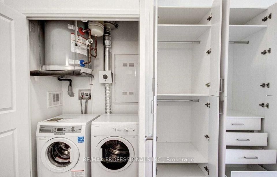 1900 Simcoe Street N, Unit 444 - Photo 17