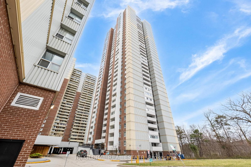 2407 - 3 Massey Square