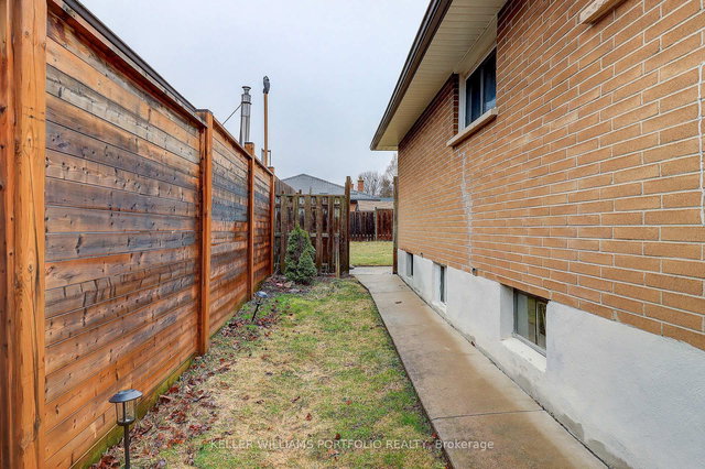 Lower Level - 962 Willowdale Avenue