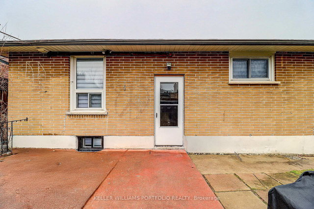 Lower Level - 962 Willowdale Avenue