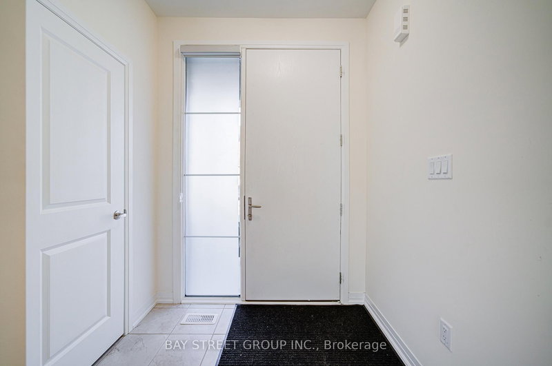 1091 Pisces Tr, Pickering, L1X 0P8 | Image 2