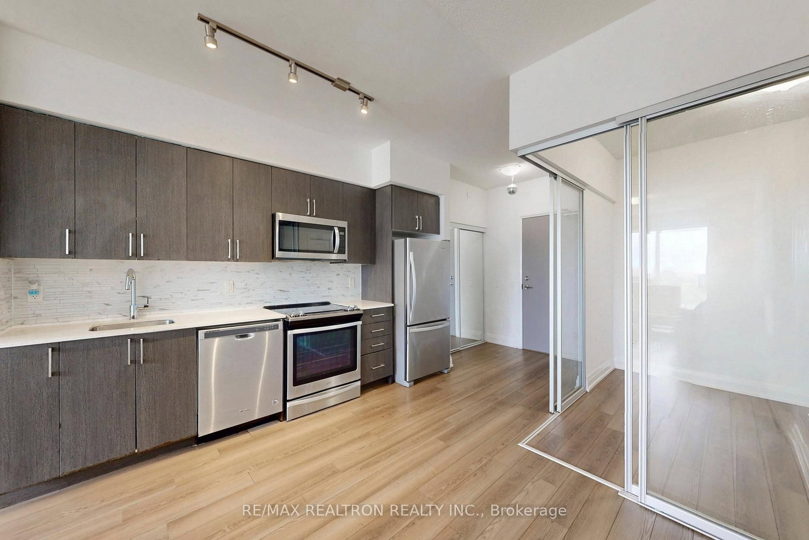 3121 Sheppard Avenue, Unit #710 - Photo 11