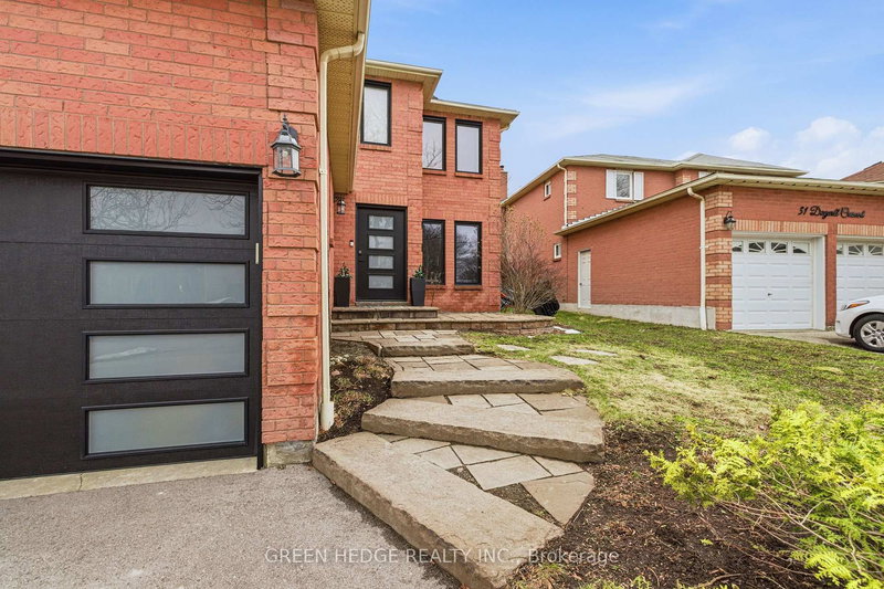 33 Dagwell Cres, Ajax, L1T 3M8 | Image 2