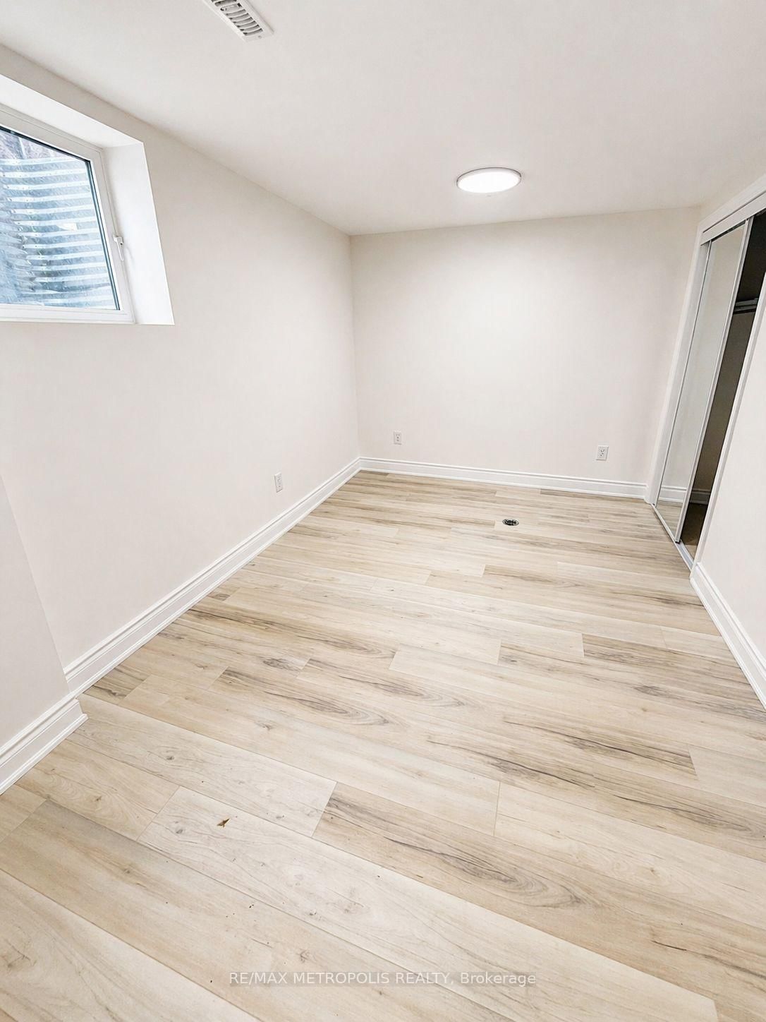 754 Eyer Drive, Unit Bsmt - Photo 11