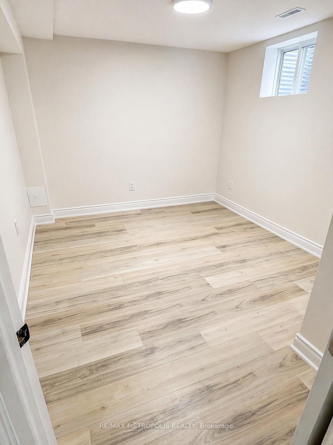 754 Eyer Drive, Unit Bsmt - Photo 14