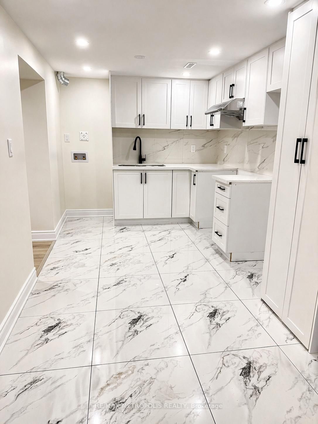 754 Eyer Drive, Unit Bsmt - Photo 5