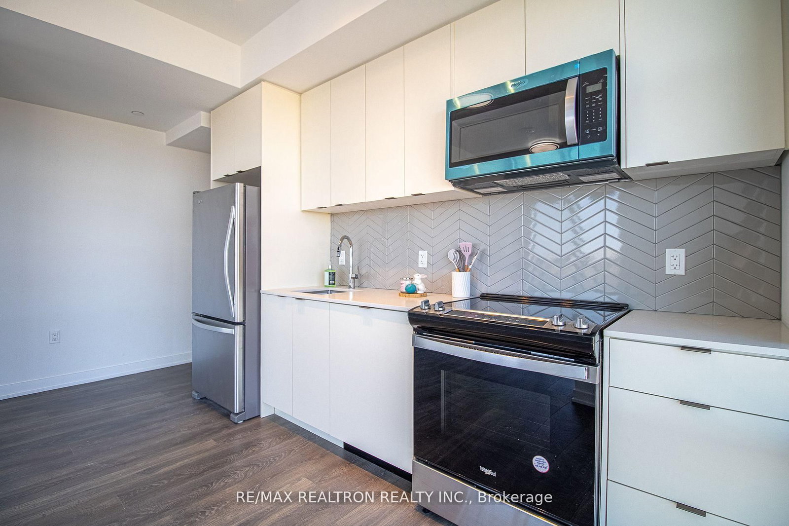 1606 Charles Street, Unit 1402 - Photo 12