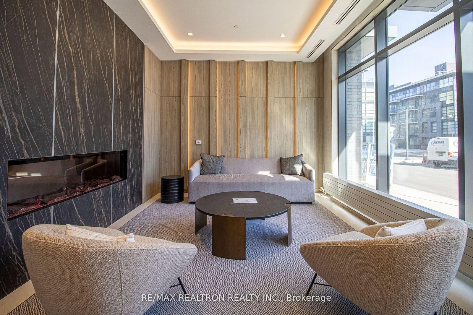 1606 Charles Street, Unit 1402 - Photo 4