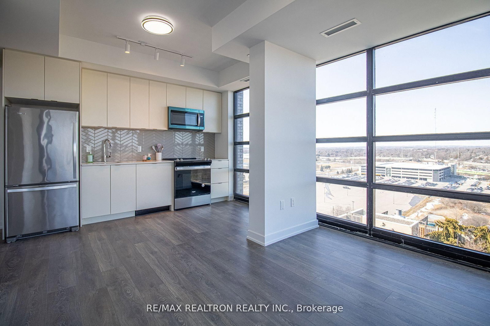 1606 Charles Street, Unit 1402 - Photo 7