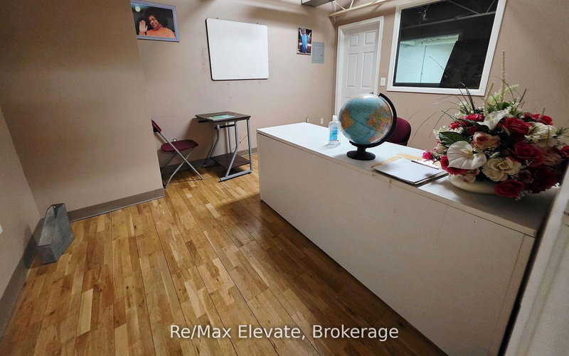 1-UPPER - 1160 Tapscott Rd, Toronto, M1X 1E9 | Image 3