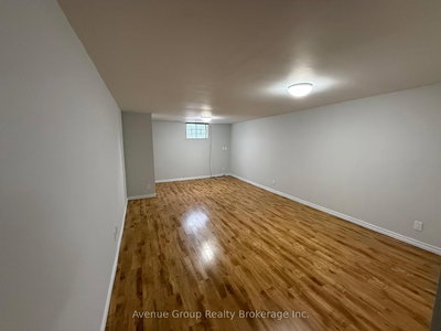 Lower-21 Bellbrook Road, Toronto, Ontario image-0-4