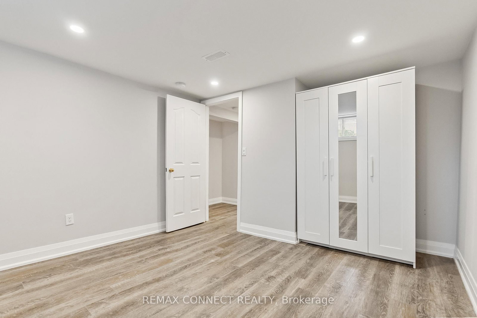 124 Burcher Road - Photo 13