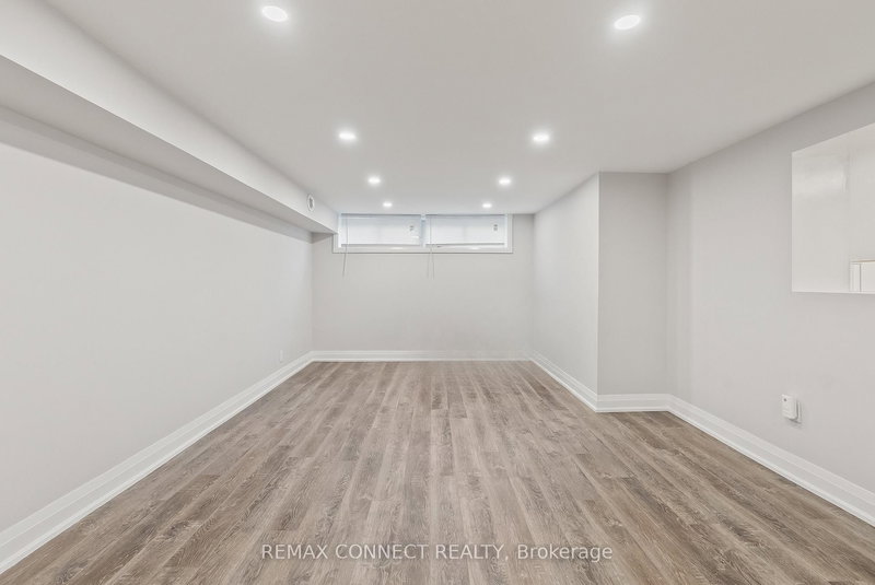 124 Burcher Rd, Ajax, L1S 2R4 | Image 3