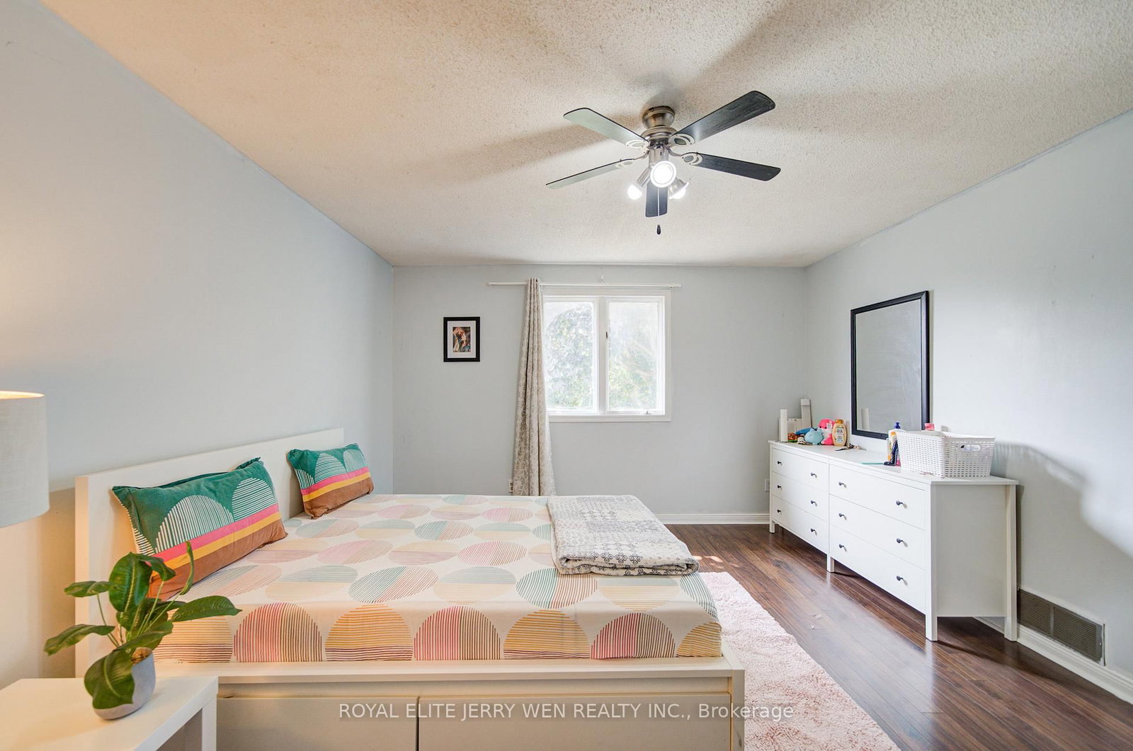 1402 Wilson Road N - Photo 18