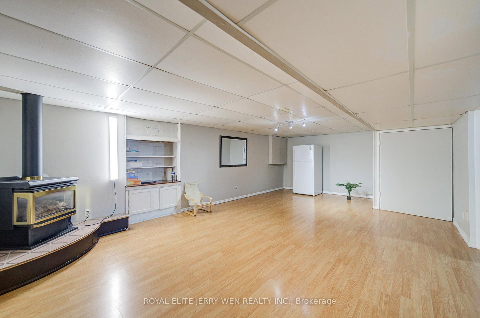 1402 Wilson Road N - Photo 25