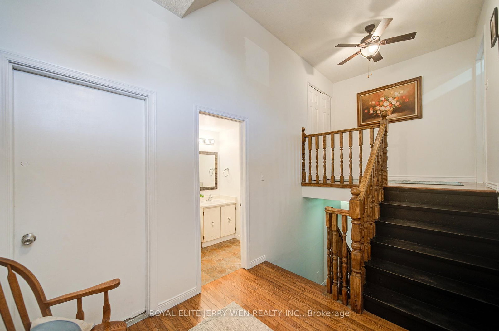 1402 Wilson Road N - Photo 3