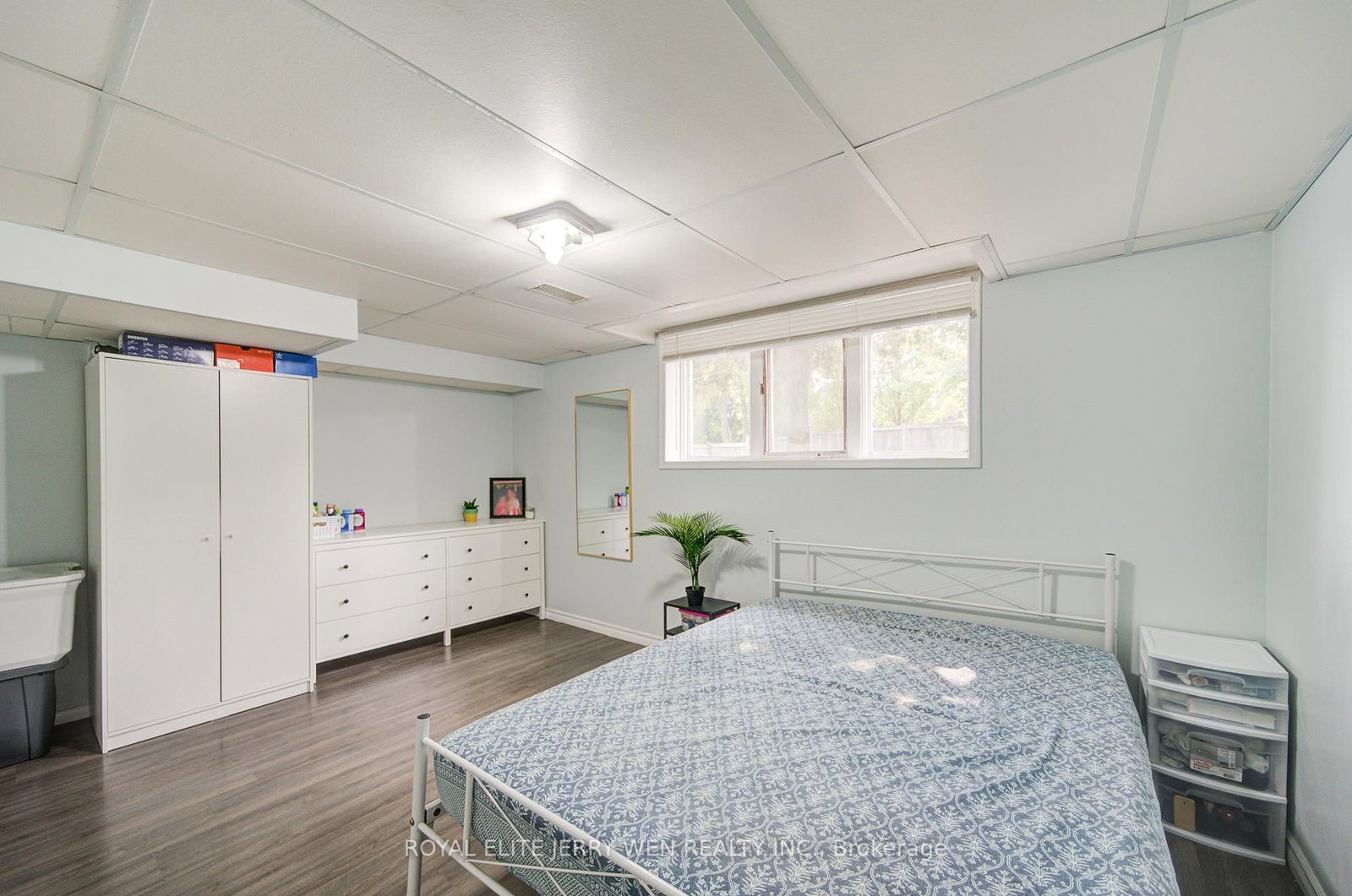 1402 Wilson Road N - Photo 32