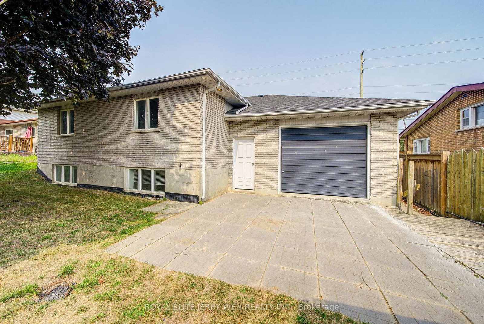 1402 Wilson Road N - Photo 36