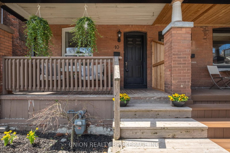 10 Bertmount Ave, Toronto, M4M 2X9 | Image 2