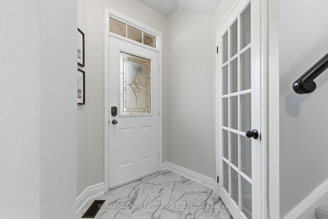 1143 Timberland Crescent