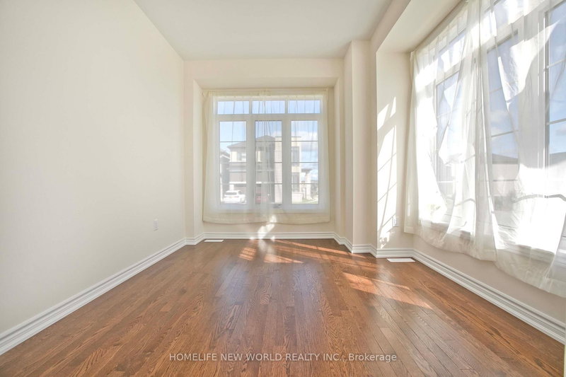 1864 Irish Moss Sq, Pickering, L1Y 0B4 | Image 3