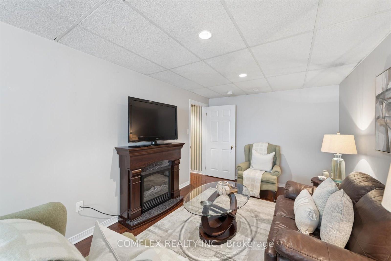 Detached House for sale at 43 Waywell Street, Whitby, Ontario, L1N 8P4 - Pringle Creek - MLS: E13018530