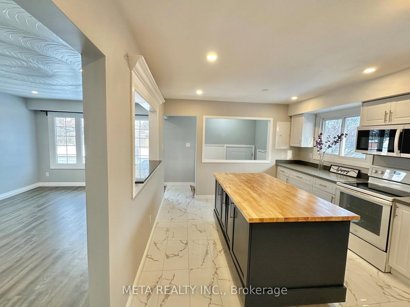 1398 Lakefield St, Oshawa, L1J 3Y9 | Image 2