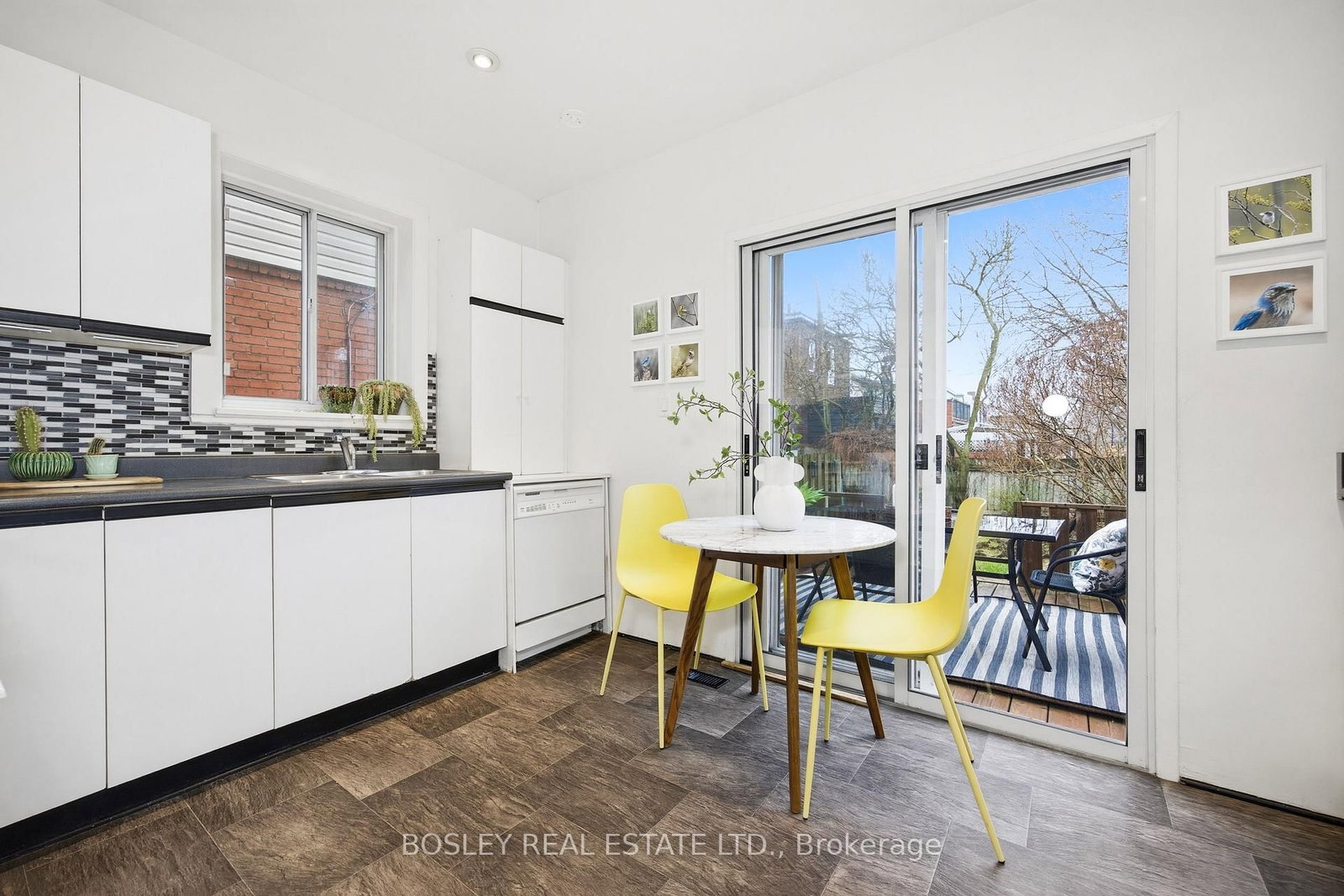 92 Glebemount Avenue - Photo 12