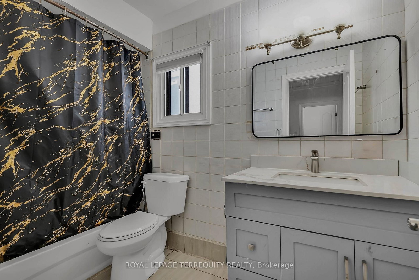 Detached House for sale at 27 Phillip Avenue, Toronto, Ontario, M1N 3P8 - Birchcliffe-Cliffside - MLS: E13019008