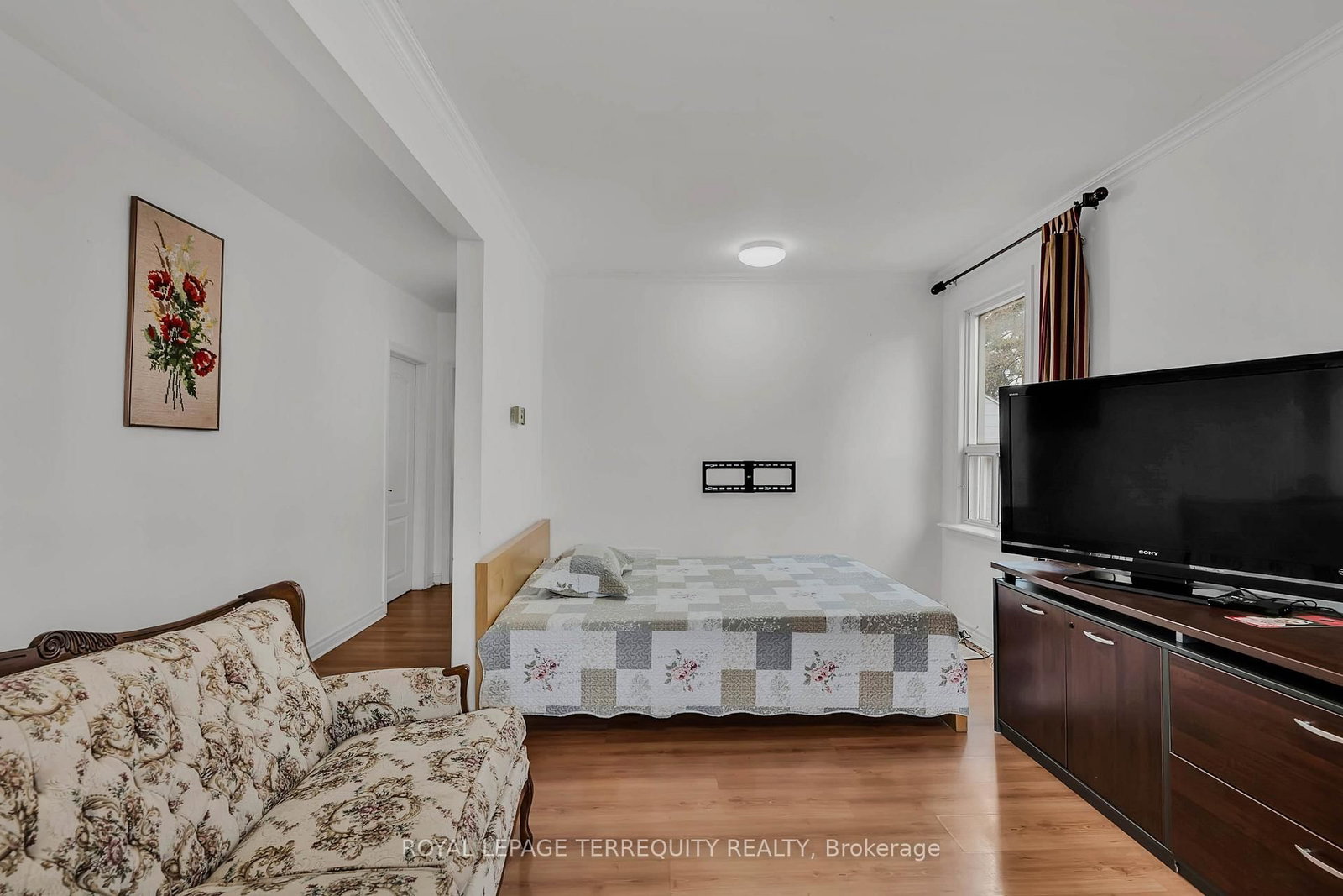 Detached House for sale at 27 Phillip Avenue, Toronto, Ontario, M1N 3P8 - Birchcliffe-Cliffside - MLS: E13019008