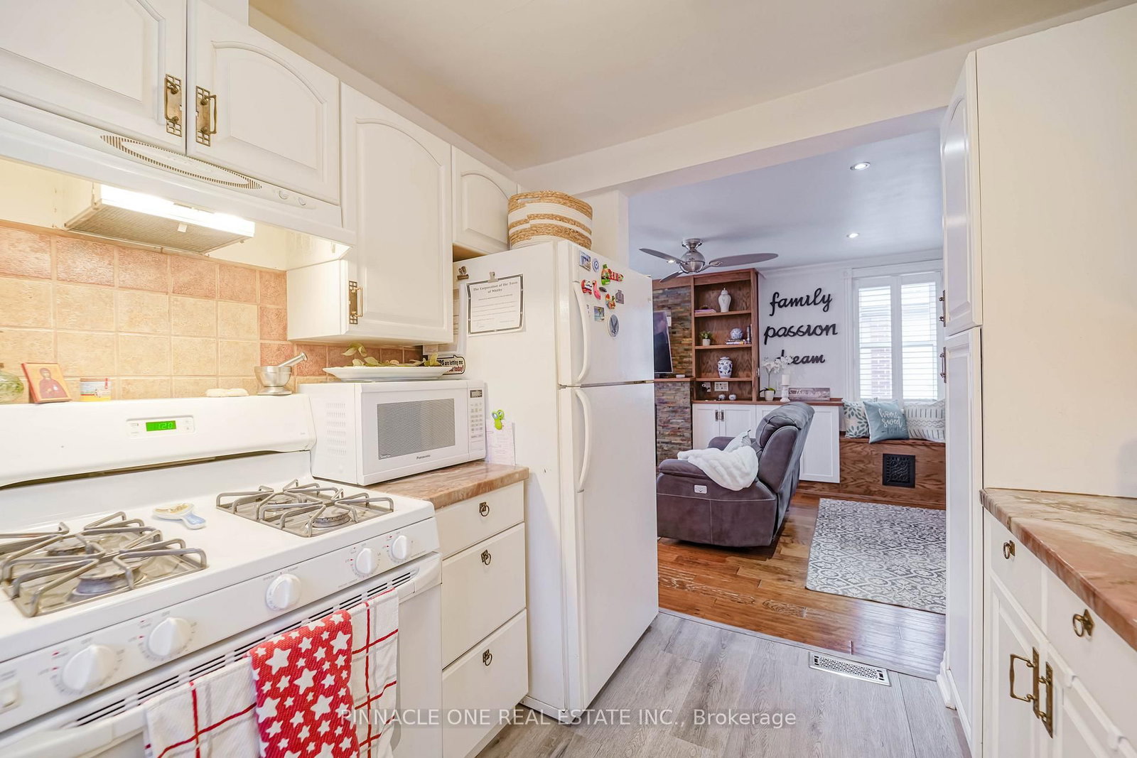 804 Byron Street S - Photo 18