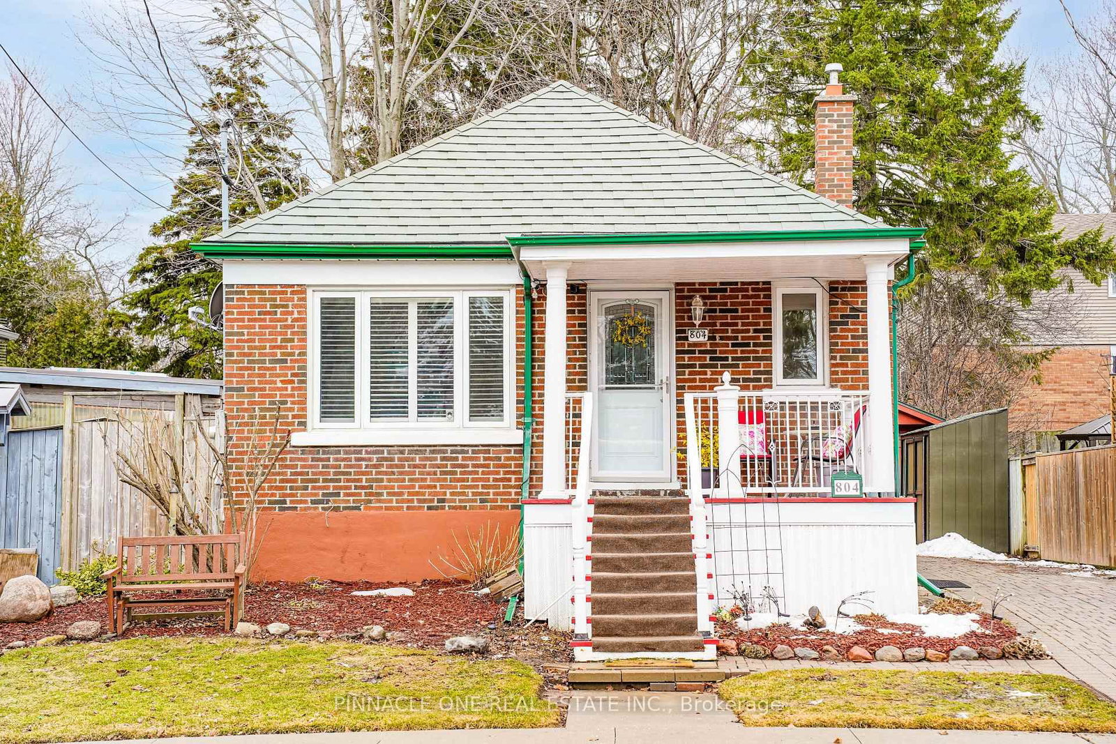 804 Byron Street S - Photo 3