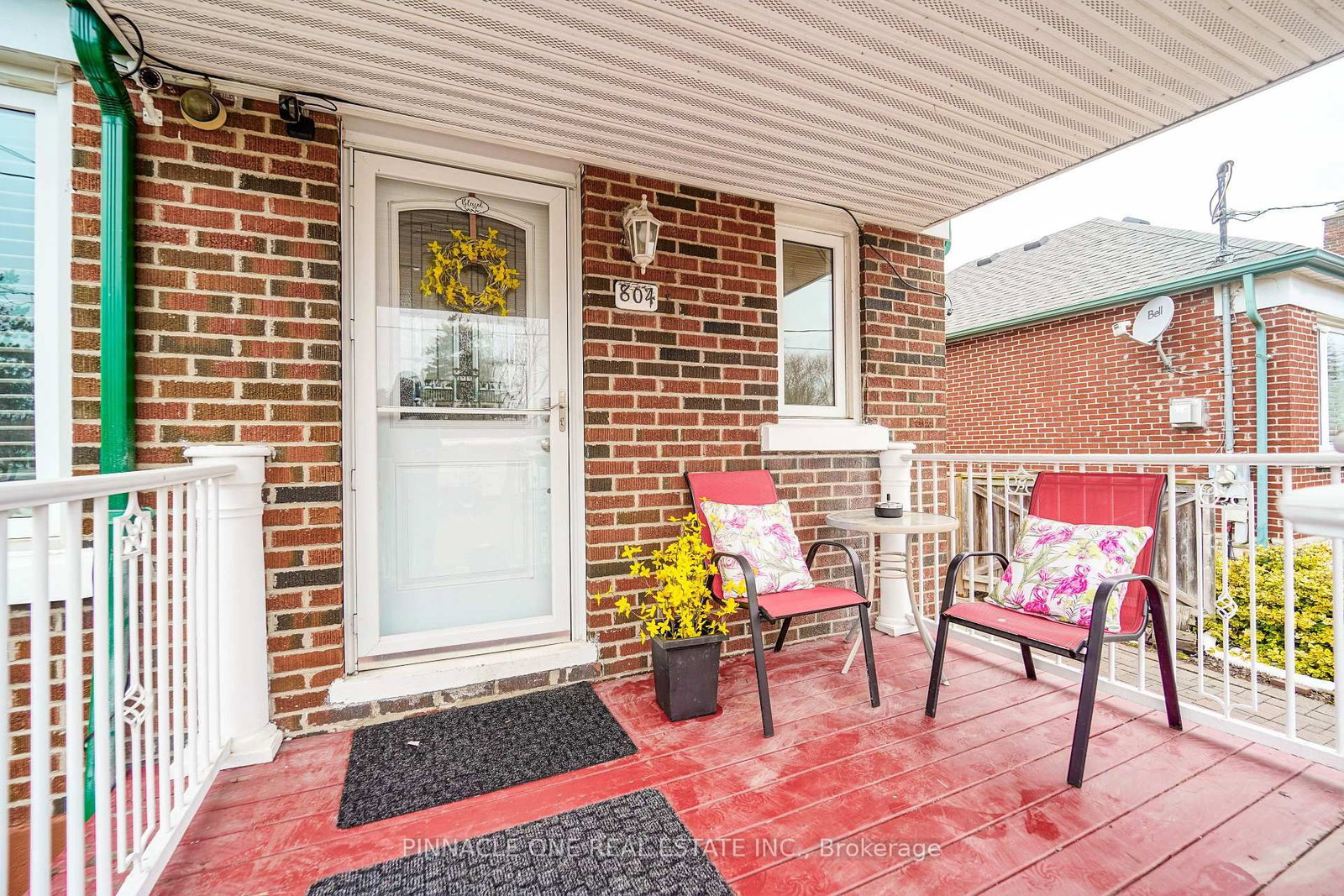 804 Byron Street S - Photo 7