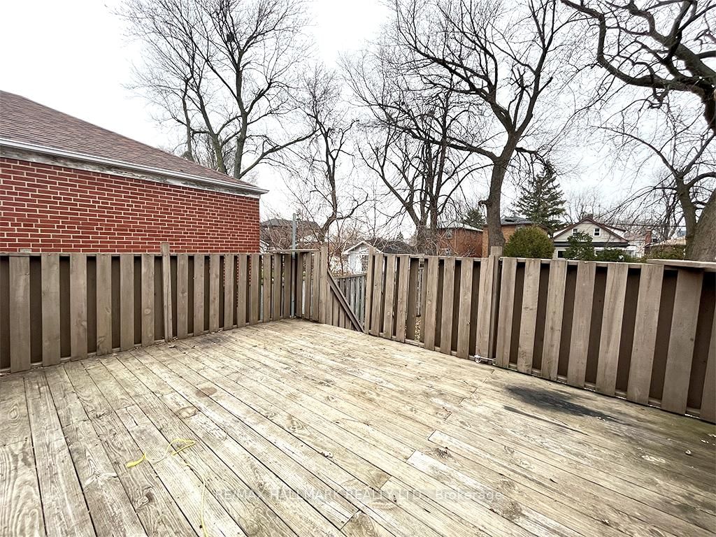67 Claremore Avenue - Photo 23