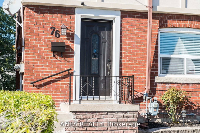 76 Adair Rd, Toronto, M4B 1V7 | Image 3