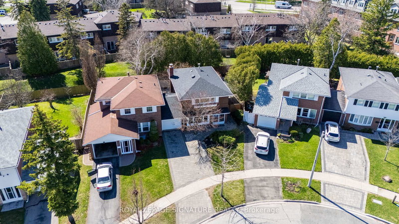 26 Carondale Cres, Toronto, M1W 2B1 | Image 2